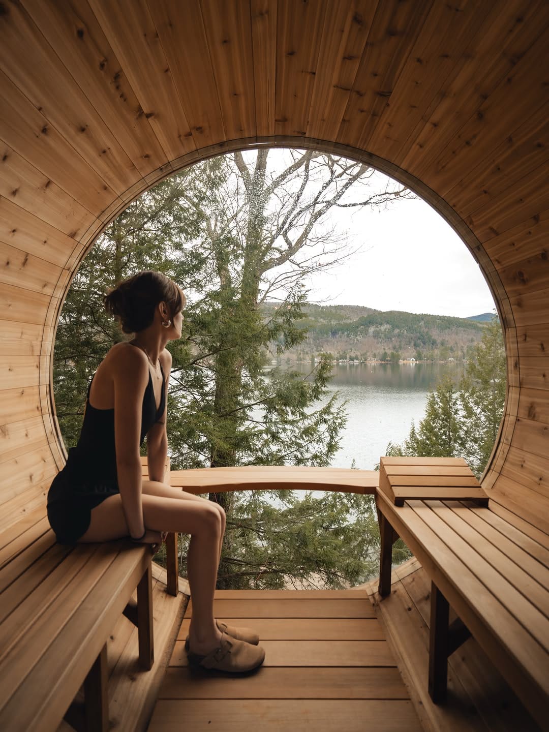 Post 1 by The Vermont Lakehouse on Instagram (carousel)