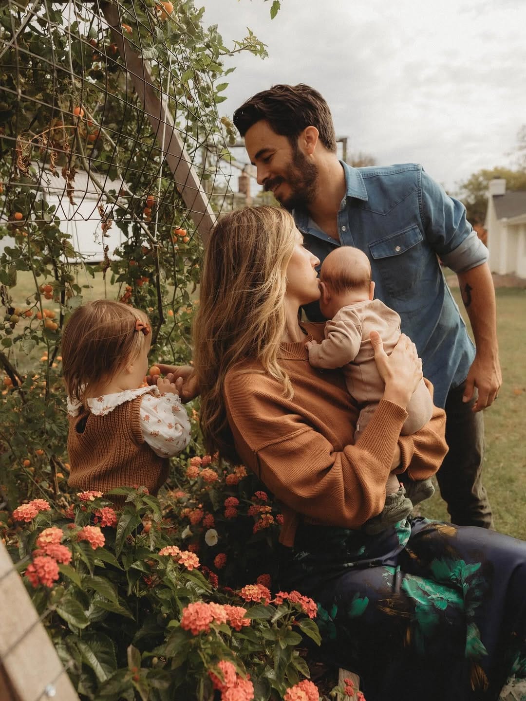 Post 9 by Morgan | Nashville Family Photographer on Instagram (carousel)
