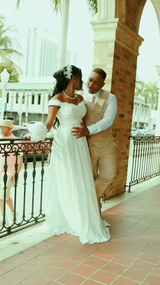 Post 6 by Tchiiz.com| photo and video services on Instagram (video)