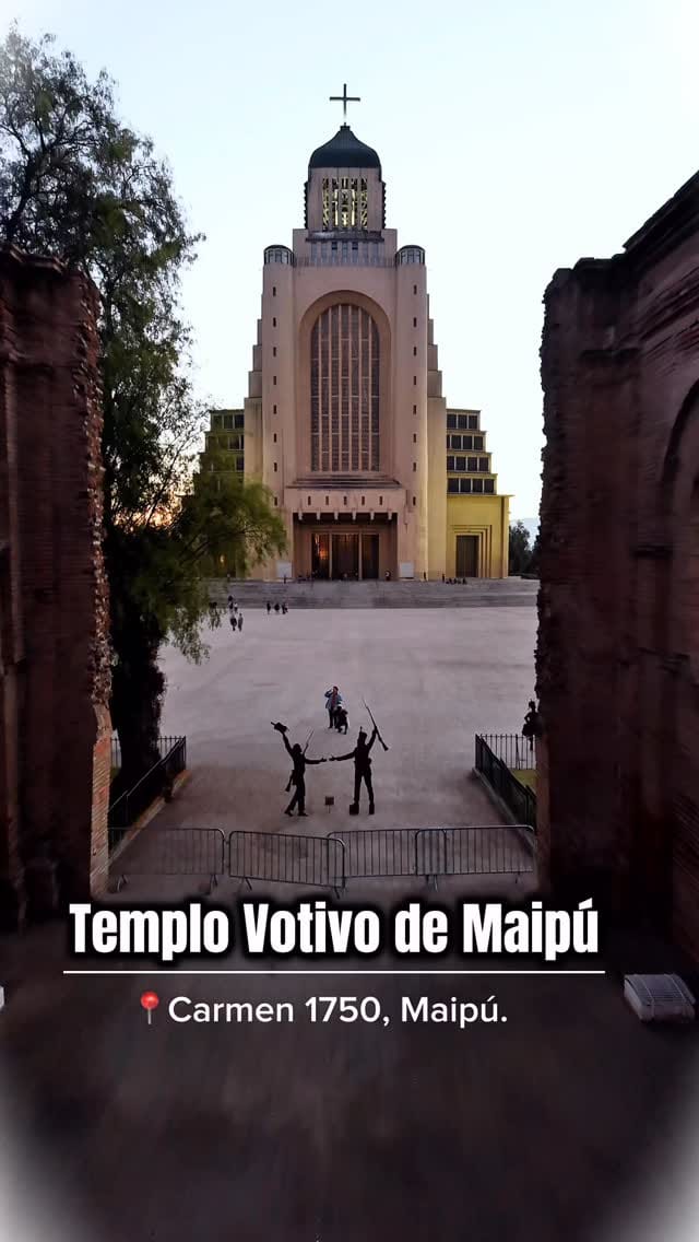 Post 2 by Santiago.deChile on Instagram (video)