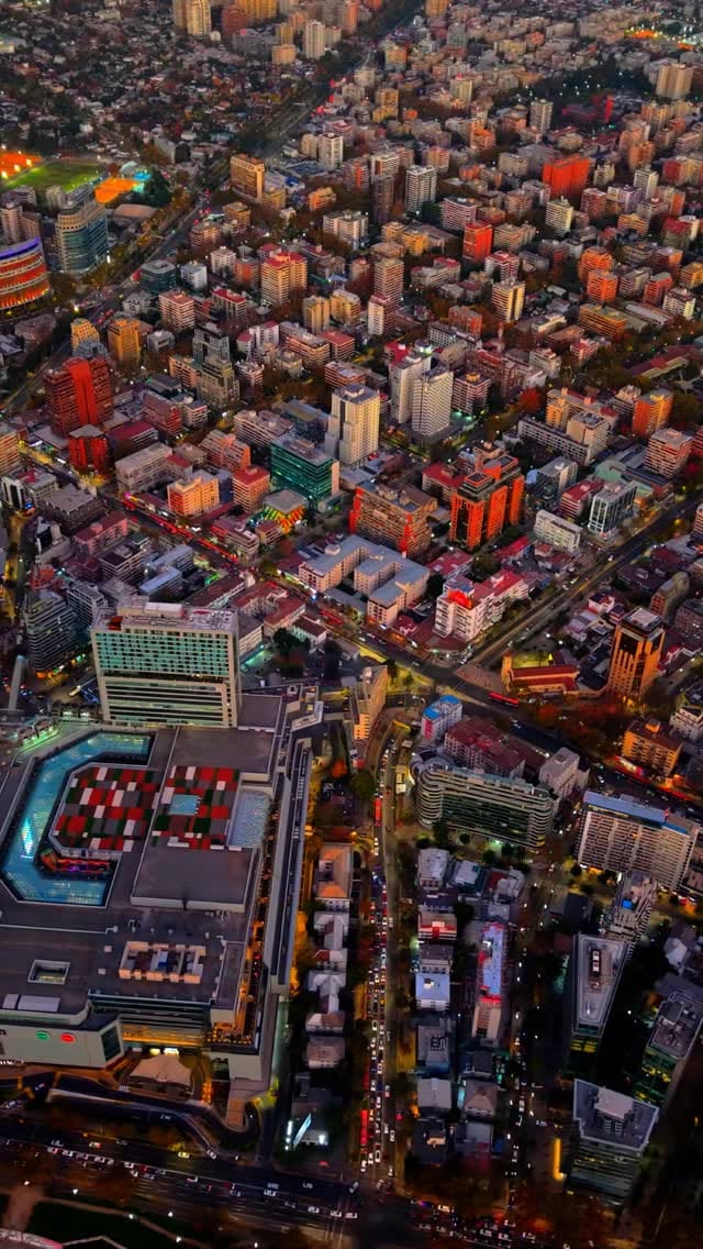 Post 6 by Santiago.deChile on Instagram (video)