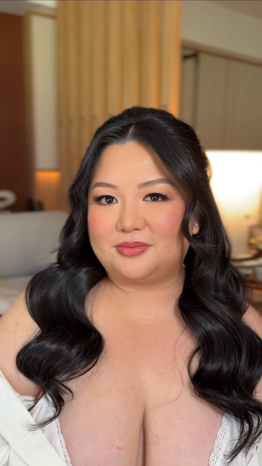 Post 1 by BAY AREA MAKEUP ARTIST & HAIRSTYLIST on Instagram (video)