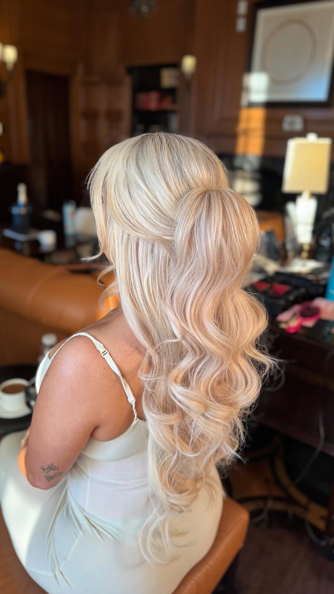 Post 9 by BAY AREA MAKEUP ARTIST & HAIRSTYLIST on Instagram (video)