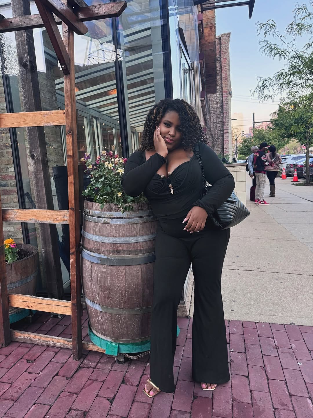 Post 2 by Dree 💕| Event Curator | Singer-songwriter on Instagram (carousel)
