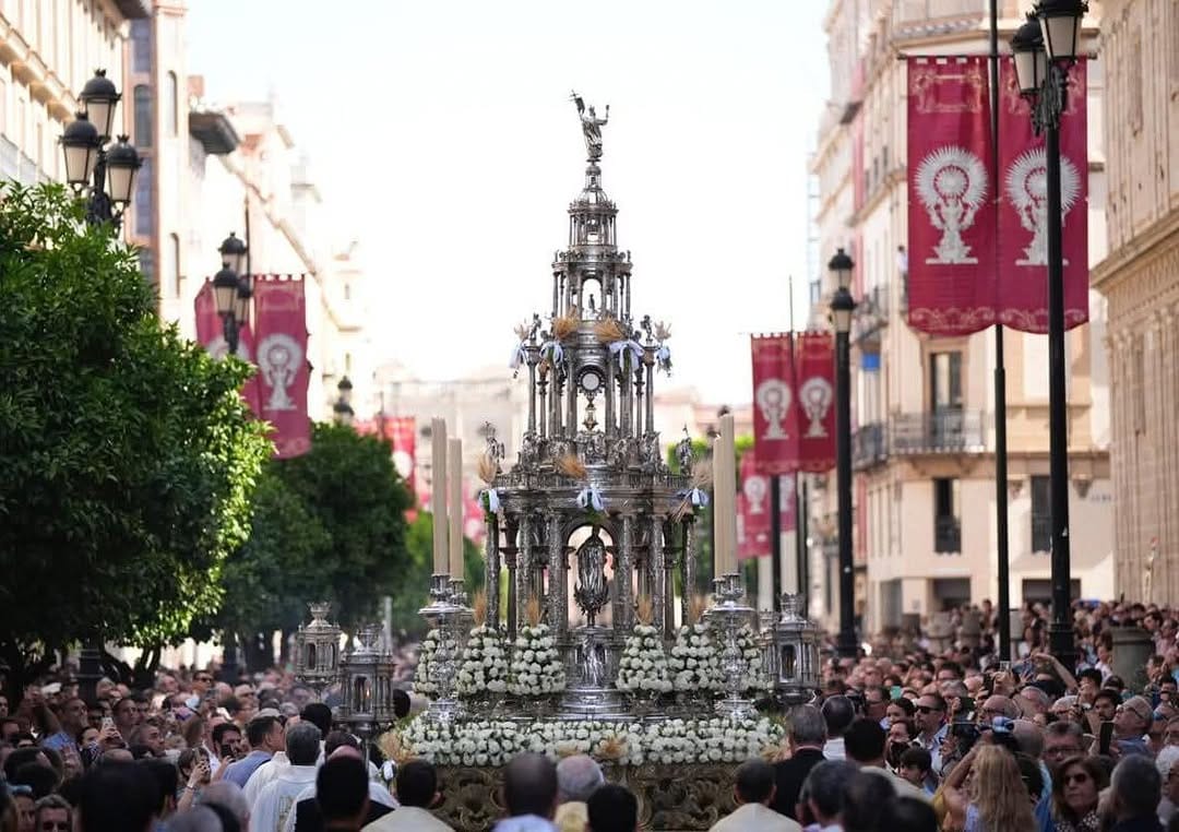 Post 2 by Hermandad de San José Obrero on Instagram (image)
