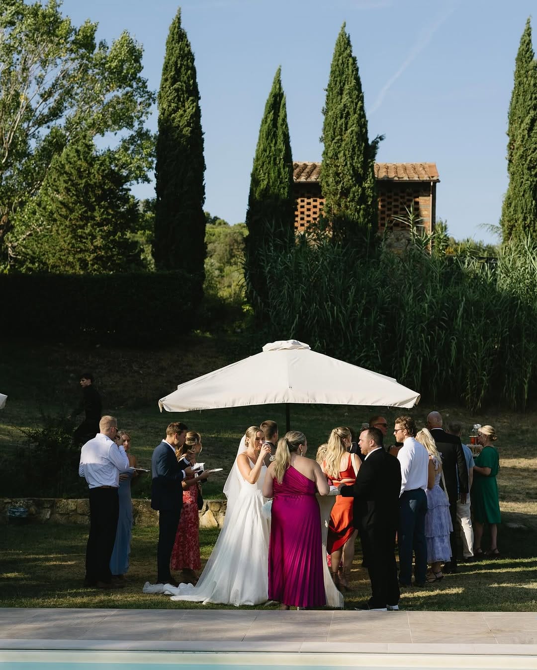 Post 9 by Sydney Darwin | KY Wedding Photographer on Instagram (carousel)
