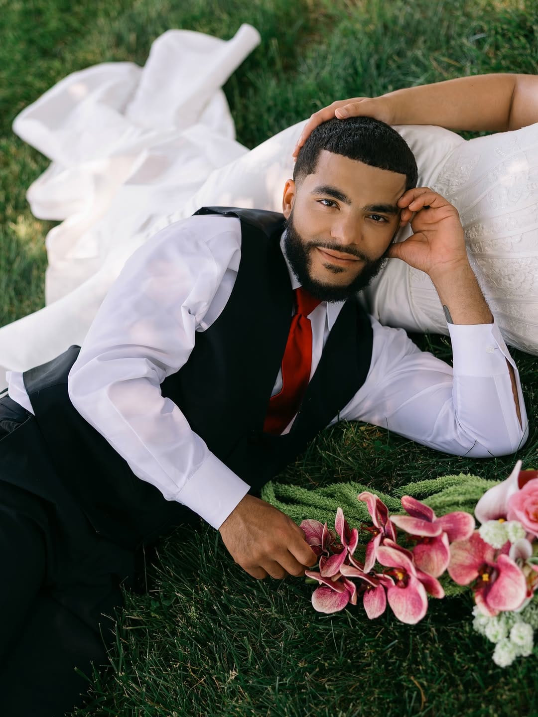 Post 4 by Sydney Darwin | KY Wedding Photographer on Instagram (carousel)