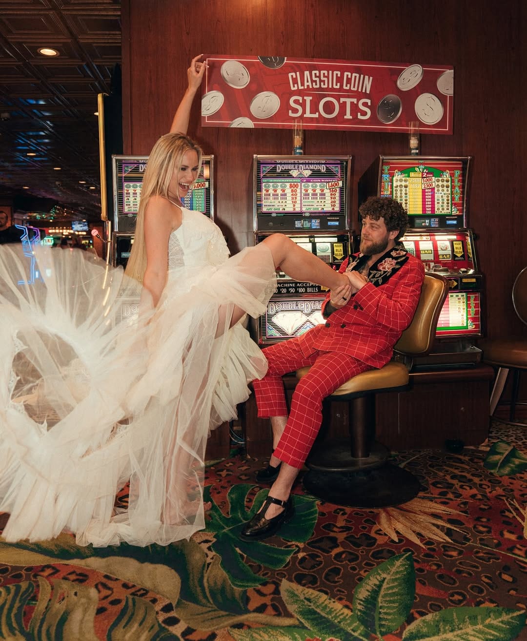 Post 9 by LAS VEGAS PHOTOGRAPHER on Instagram (carousel)