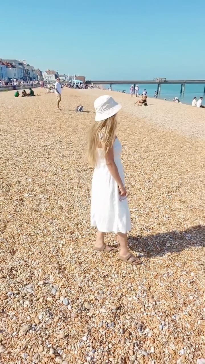 Post 2 by Ashma📍london, Nature & Travel on Instagram (video)