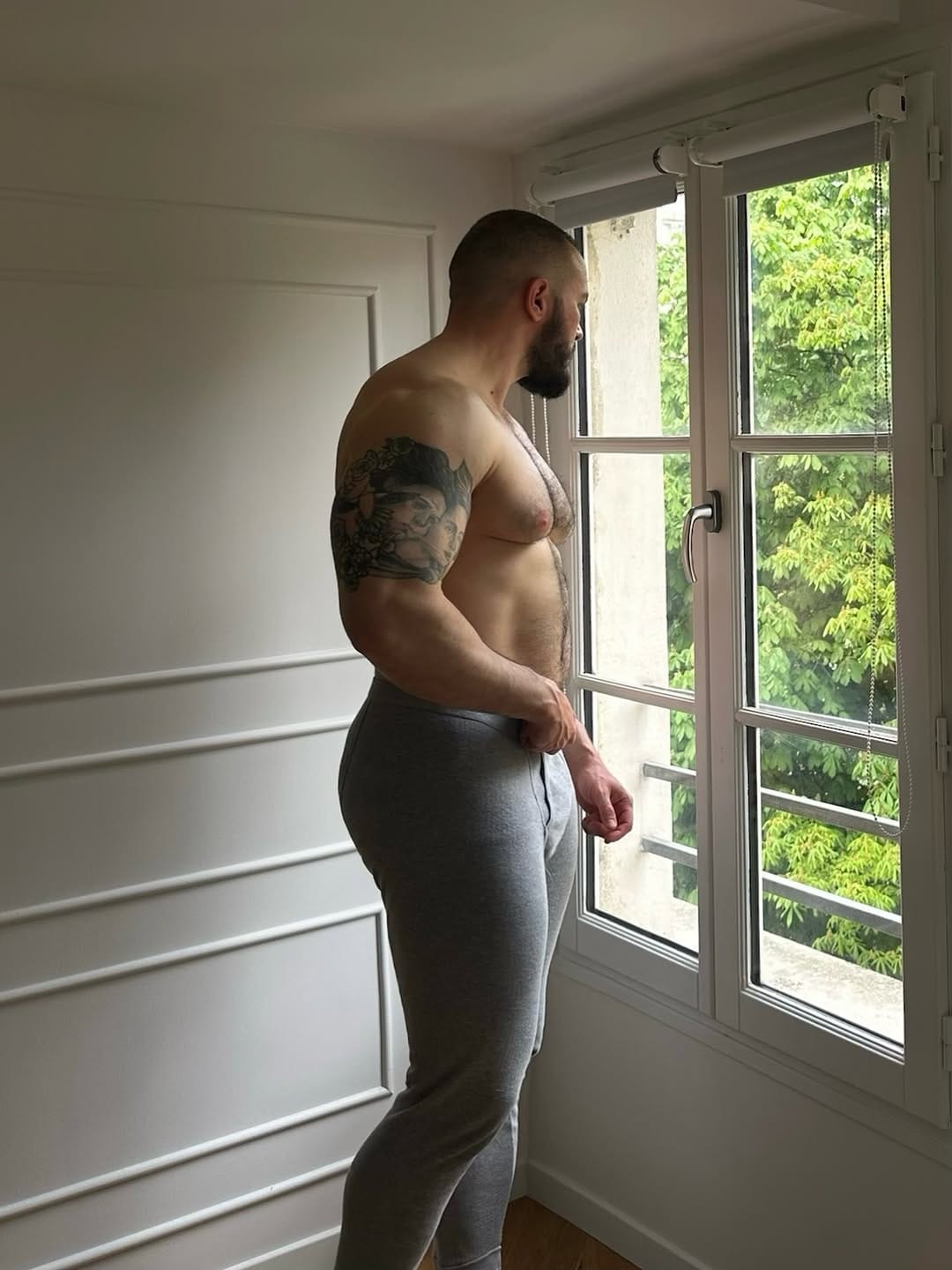 Post 10 by @mister.kiki on Instagram (image)