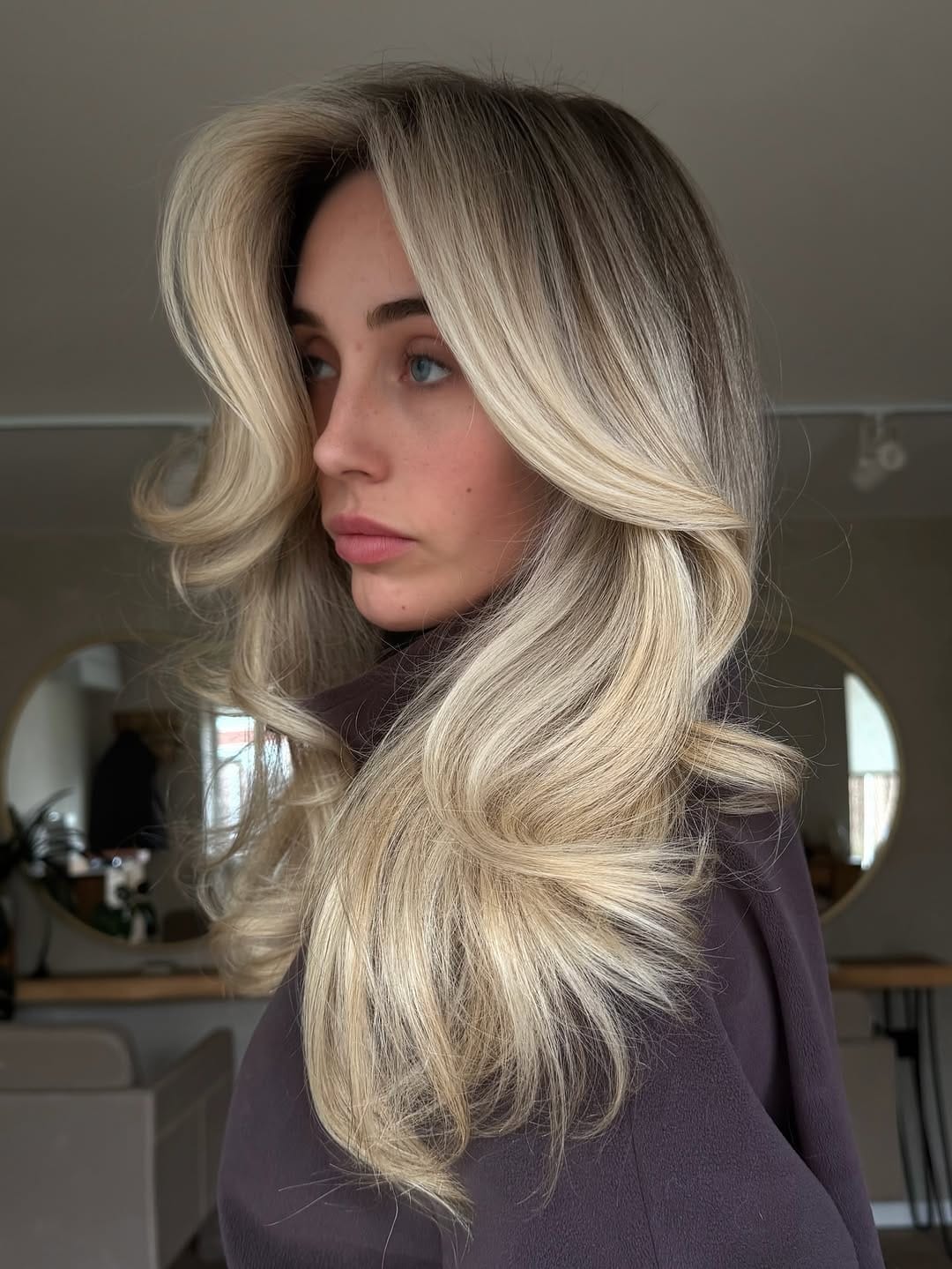 Post 2 by Nicola Welsh Educator/blonding specialist on Instagram (carousel)
