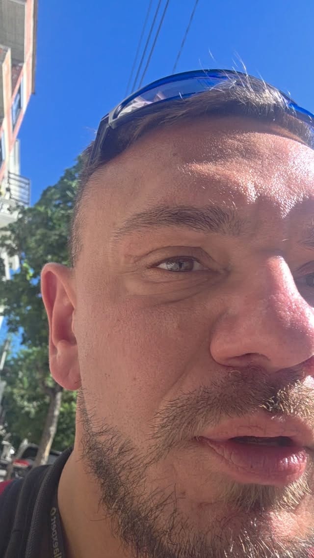 Post 2 by Sebastian Tarlach on Instagram (video)