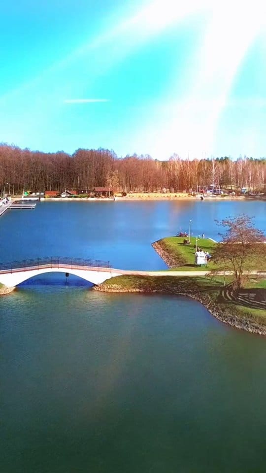 Post 9 by Sebastian Tarlach on Instagram (video)