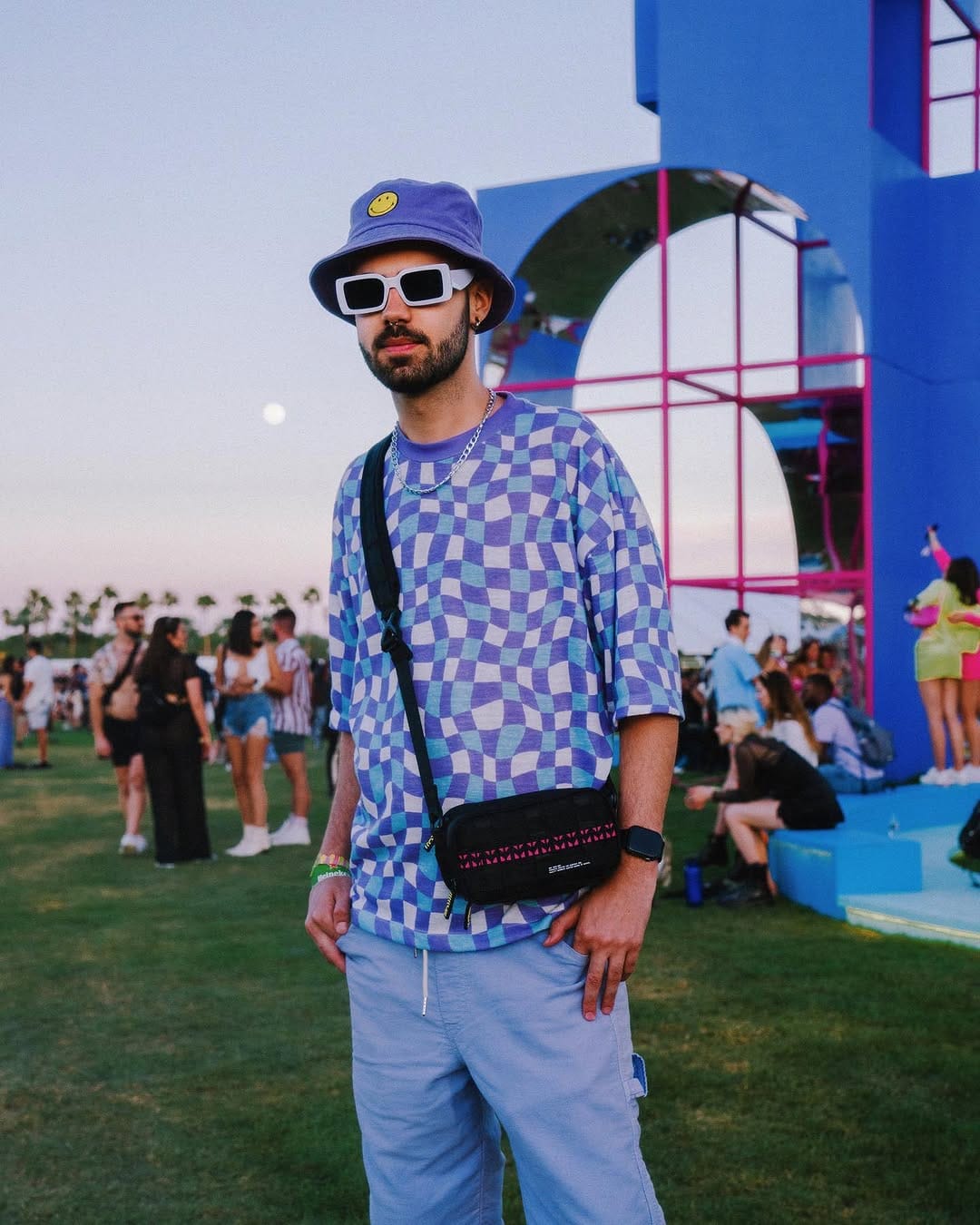 Post 8 by Lucas Francisco on Instagram (image)