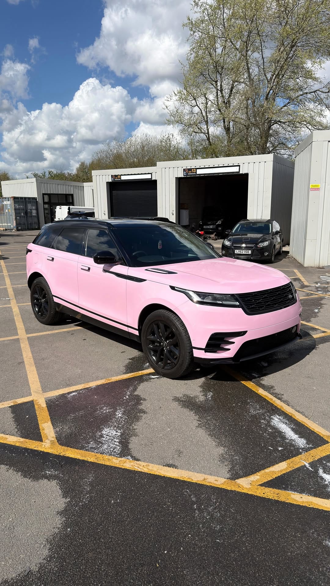 Post 9 by CAR WRAPS UK / CWUK on Instagram (video)