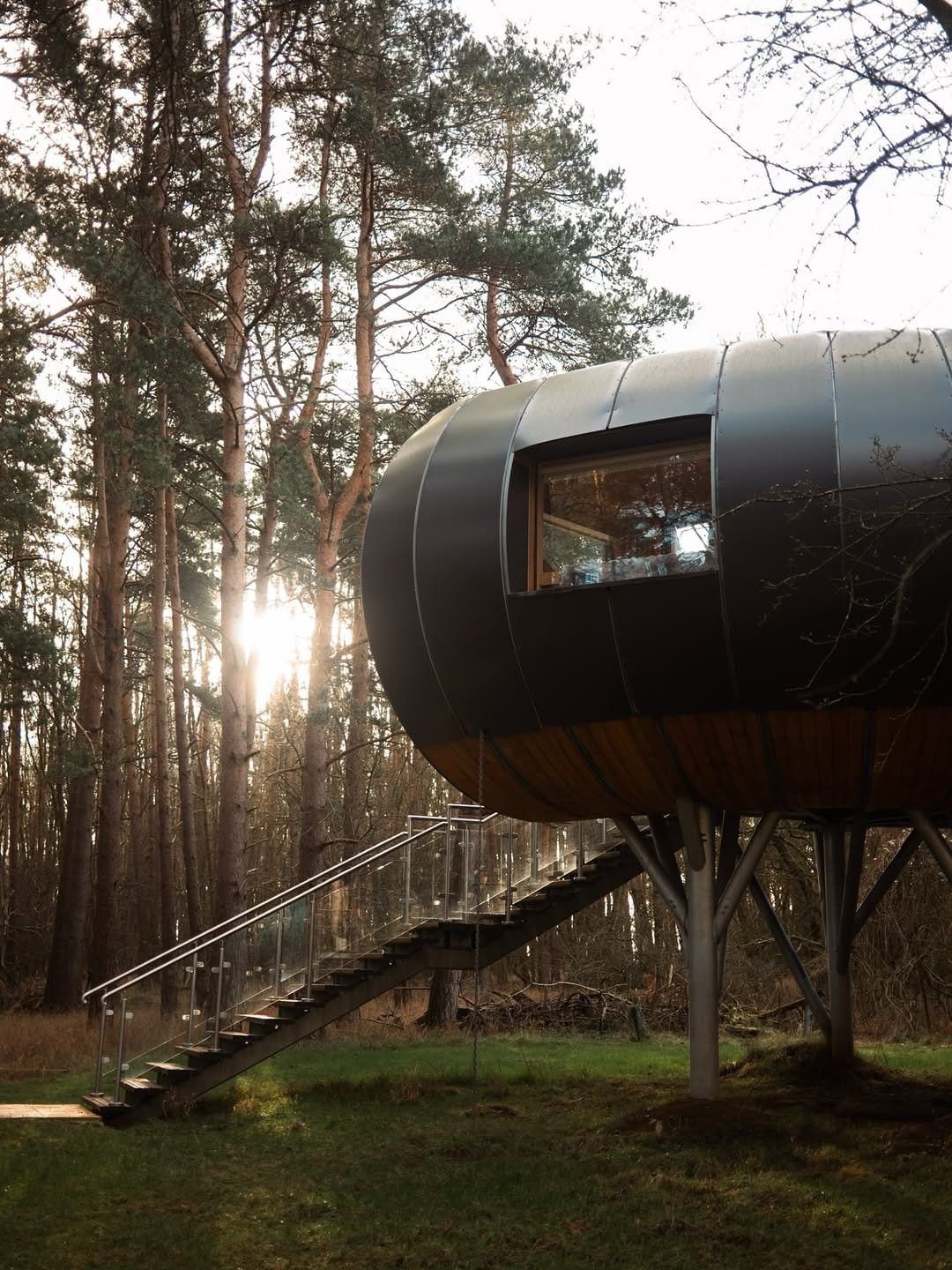 Post 5 by Rebecca Buckley | Photographer + UGC on Instagram (carousel)