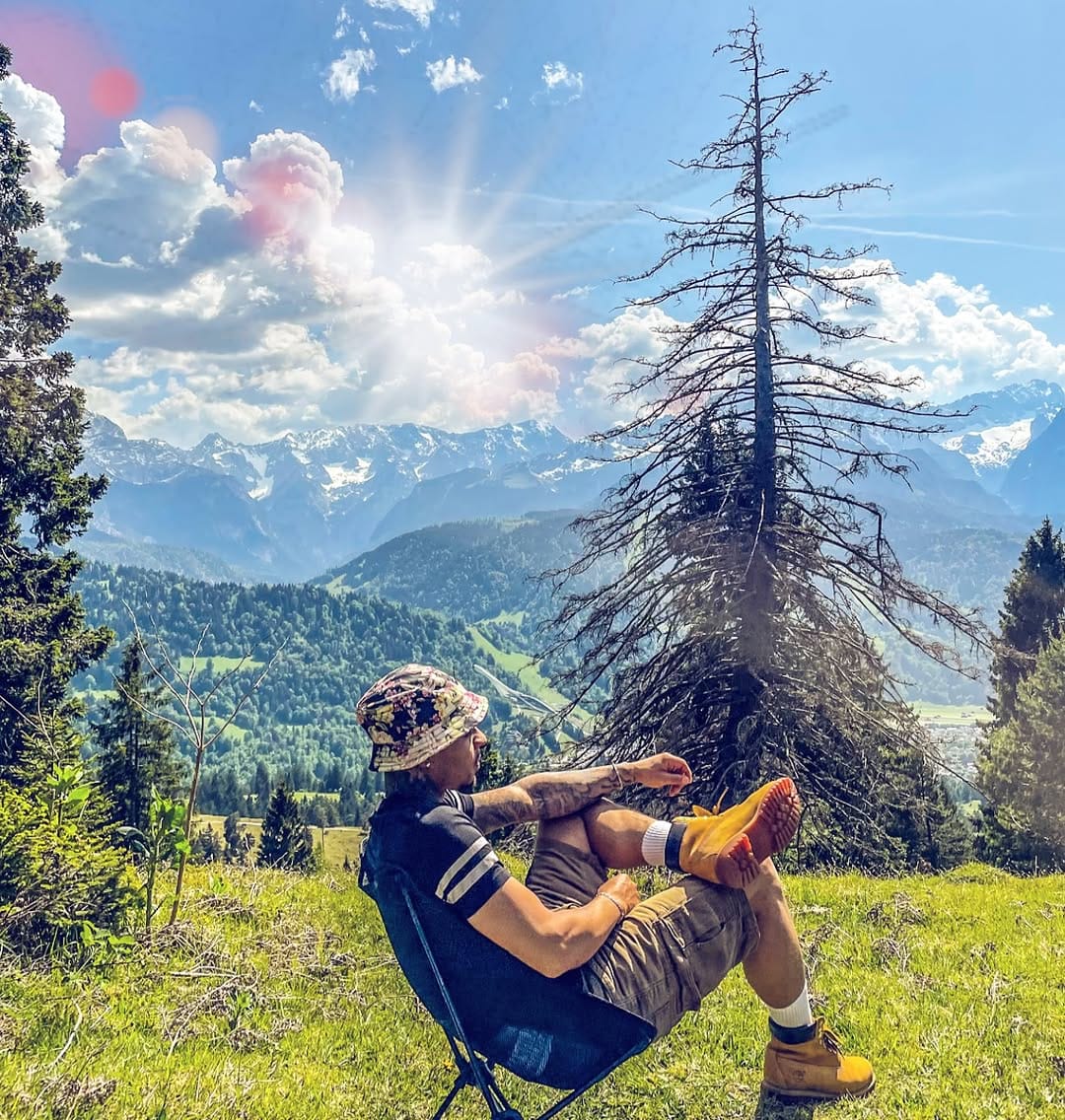 Post 1 by Ρ Η Θ Ξ Π Ι Χ 🐦‍🔥 on Instagram (image)