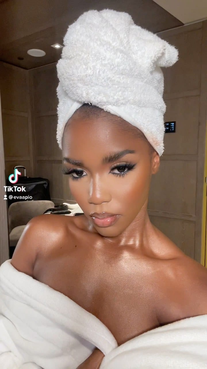 Post 10 by @glambymaurella on Instagram (video)