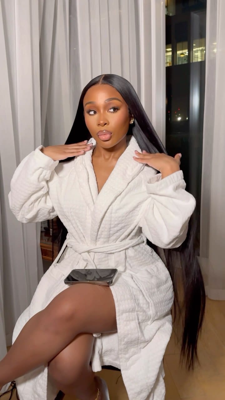 Post 9 by @glambymaurella on Instagram (video)