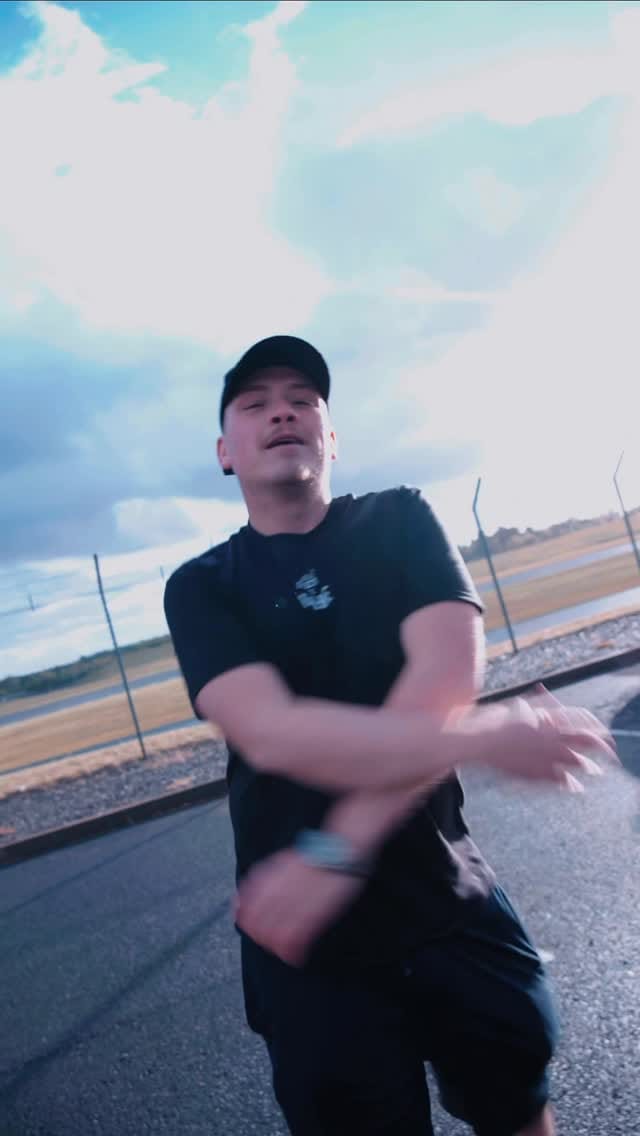 Post 5 by JayBee on Instagram (video)