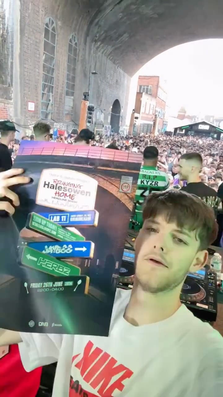 Post 3 by JayBee on Instagram (video)