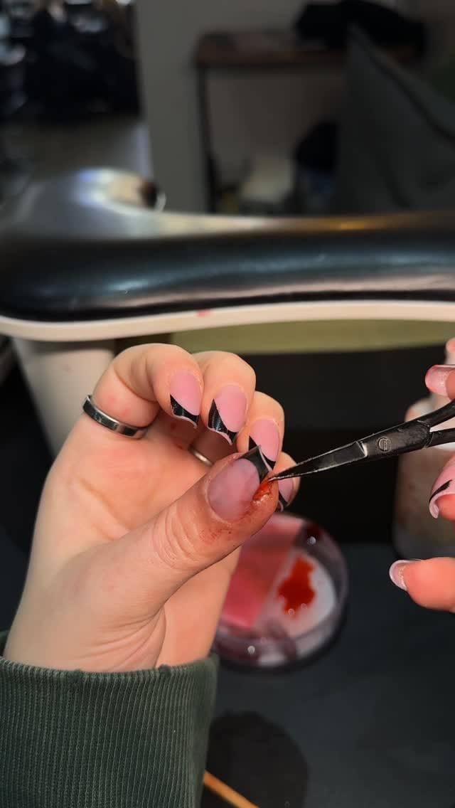 Post 10 by 𝐆𝐨𝐫𝐲 𝐜𝐨𝐧𝐭𝐞𝐧𝐭 on Instagram (video)