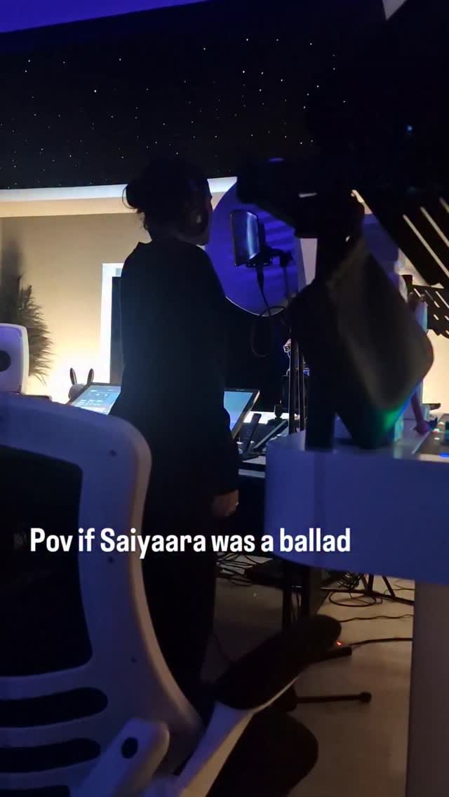 Post 3 by Shrinaya Official 🎶 on Instagram (video)