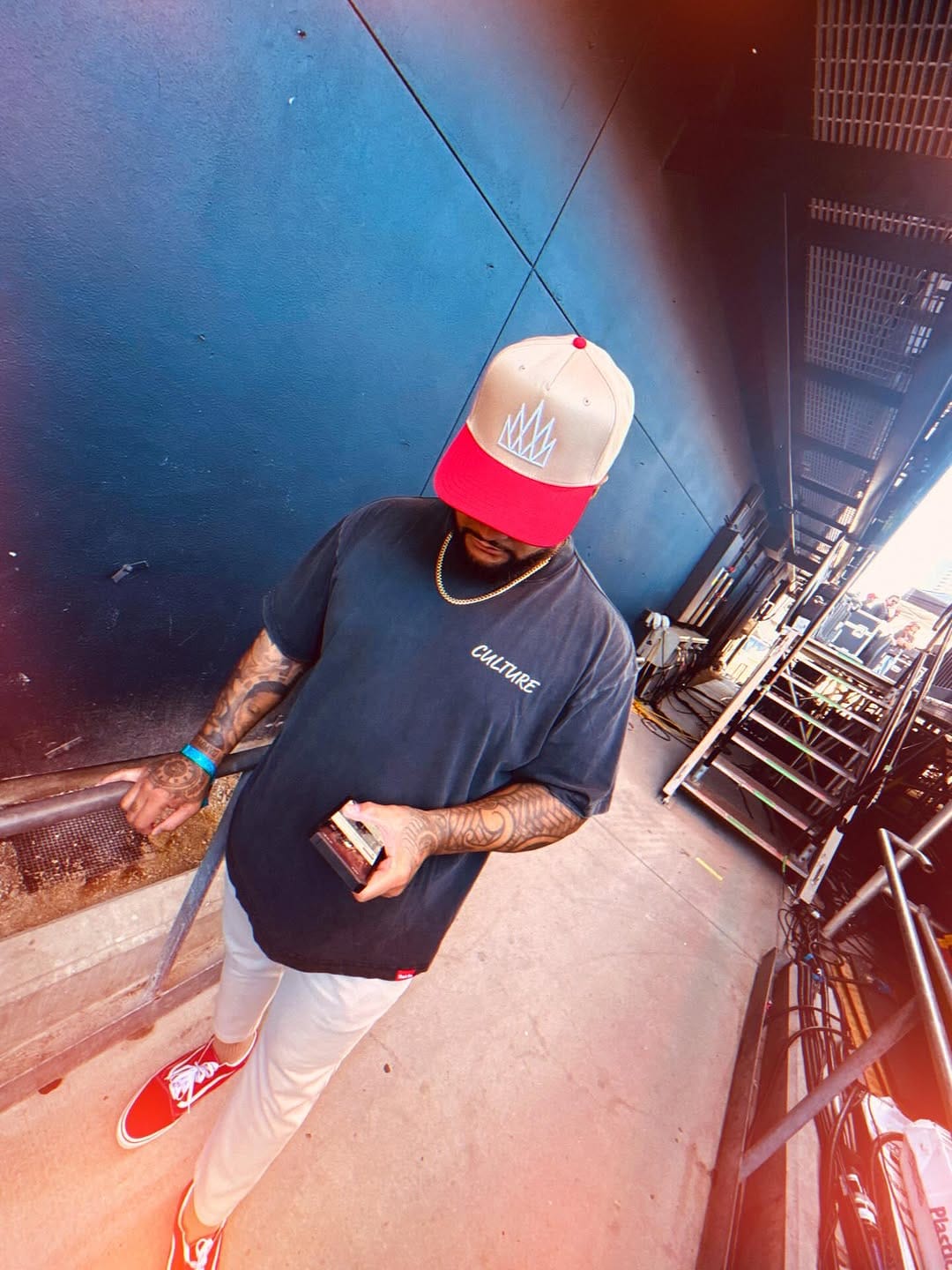 Post 8 by JR KING on Instagram (image)