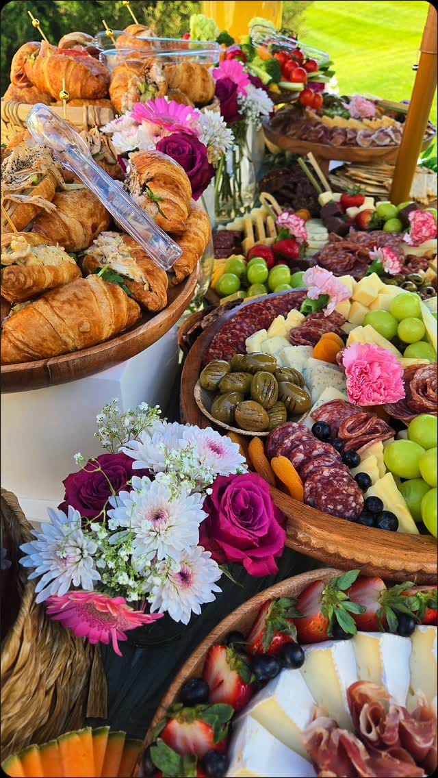 Post 8 by Charcute D’Licious LLC | Delaware Luxury Charcuterie on Instagram (video)