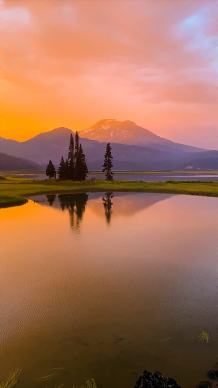 Post 8 by Jared Mantzouranis on Instagram (video)
