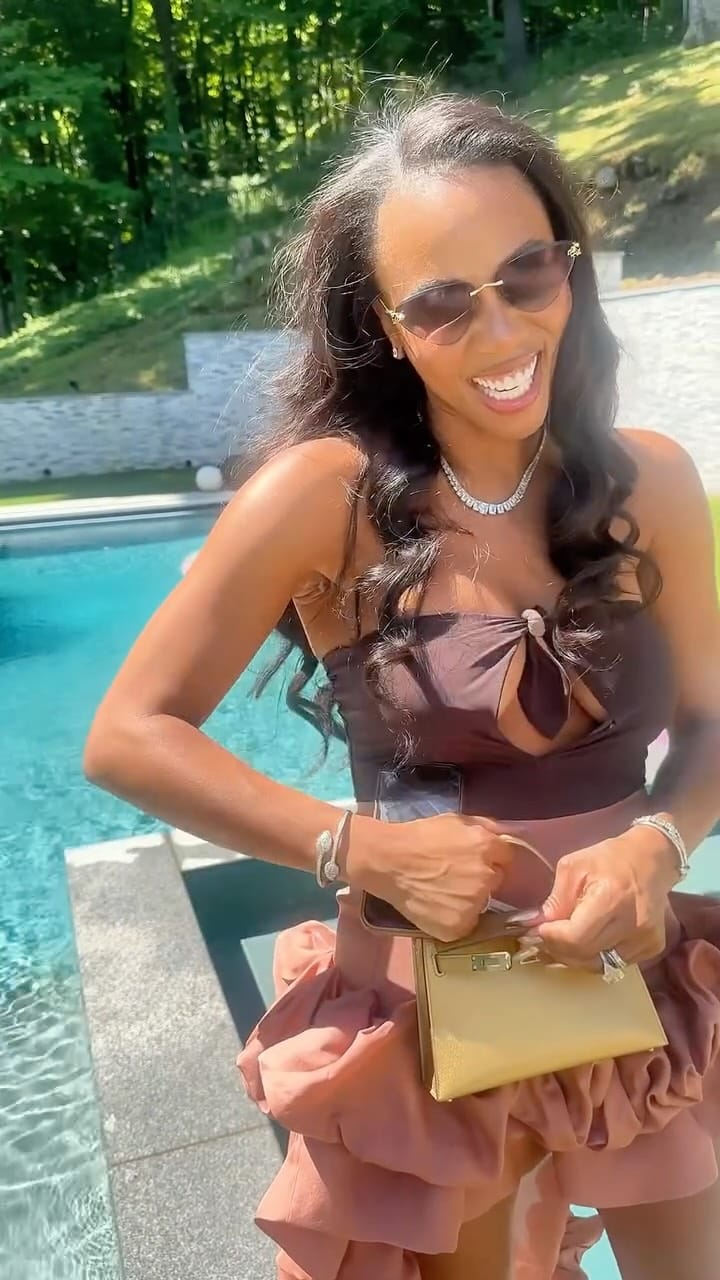 Post 3 by Luxury Fashion in Connecticut on Instagram (video)