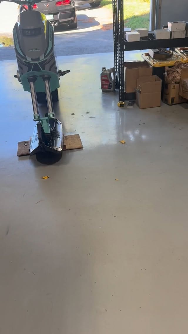 Post 6 by Ruffian Snowbike Co. on Instagram (video)
