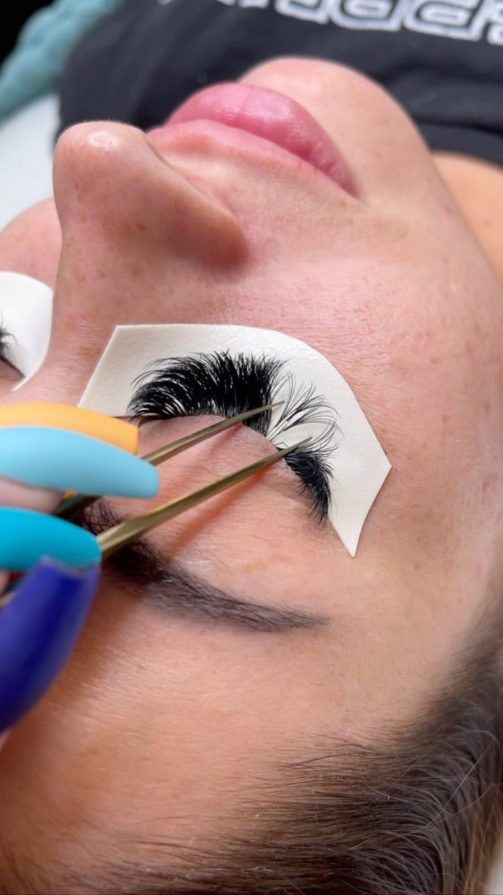 Post 9 by Tianna Abshire | Idaho Lash Educator on Instagram (video)