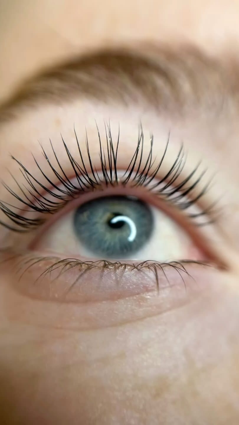 Post 7 by Tianna Abshire | Idaho Lash Educator on Instagram (video)