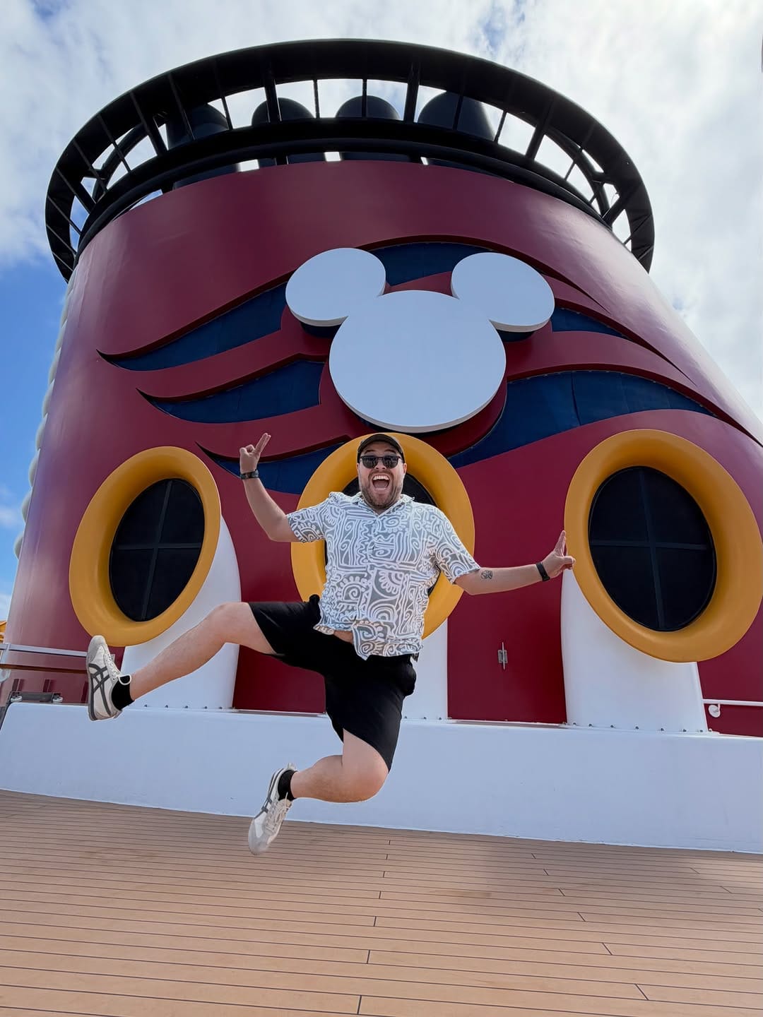 Post 6 by Ricky Mouse - Agente Especializado en Disney & Universal on Instagram (carousel)
