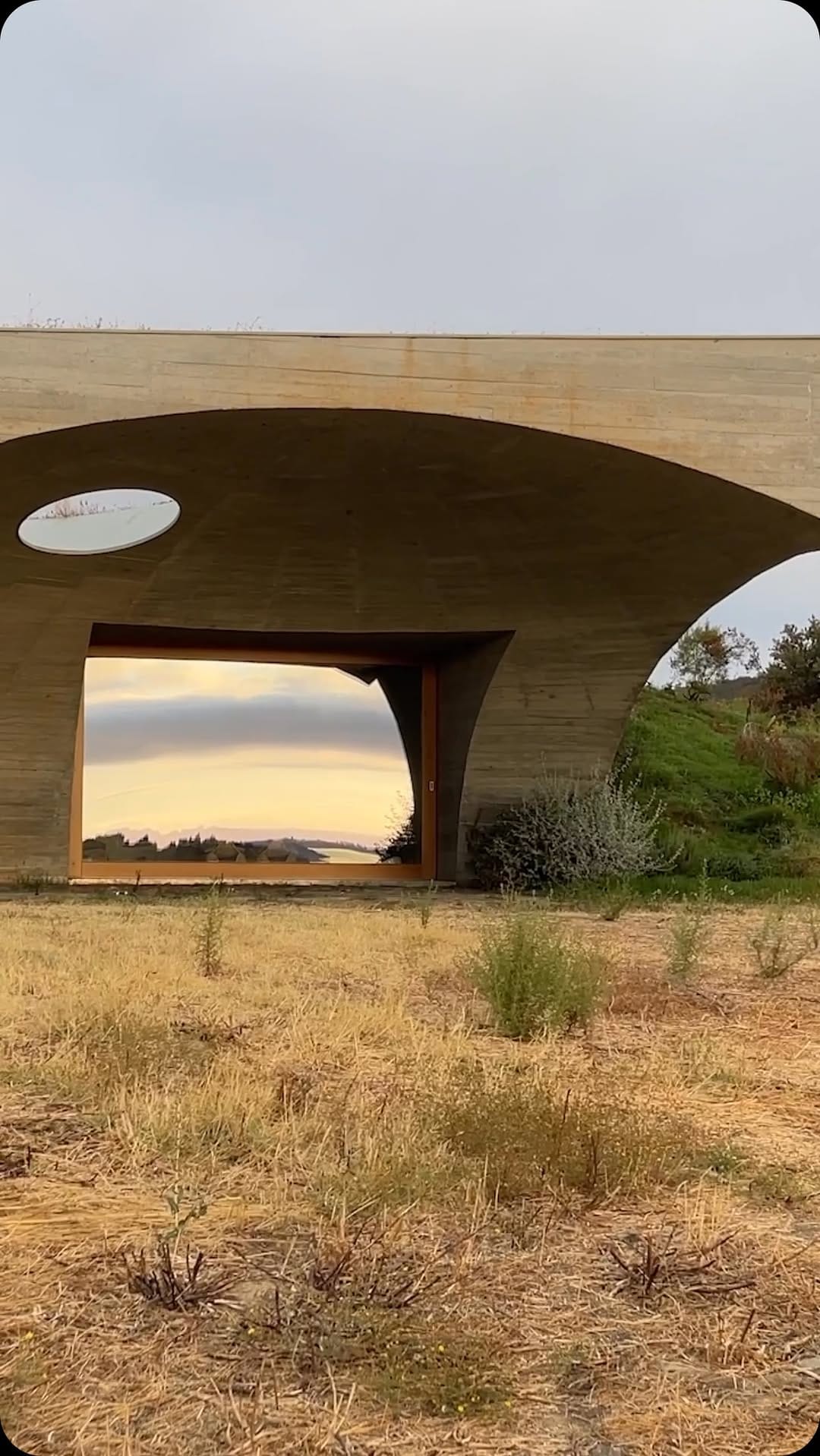 Post 3 by Juan Sebastian on Instagram (video)