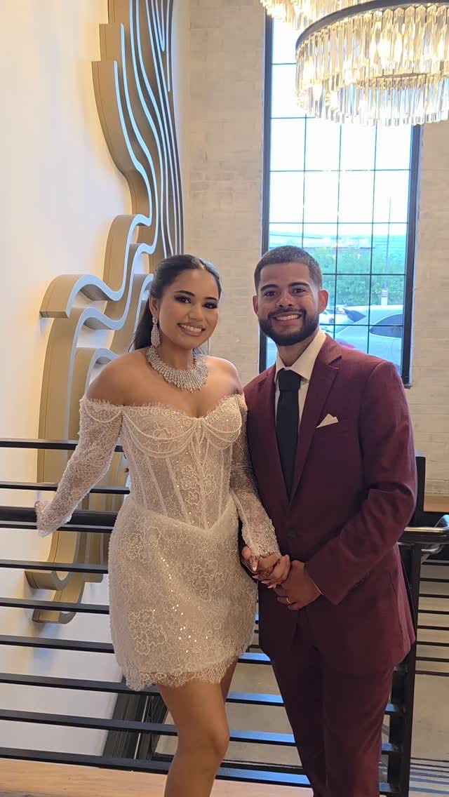 Post 6 by Kansas City & Destination Wedding Photographer on Instagram (video)