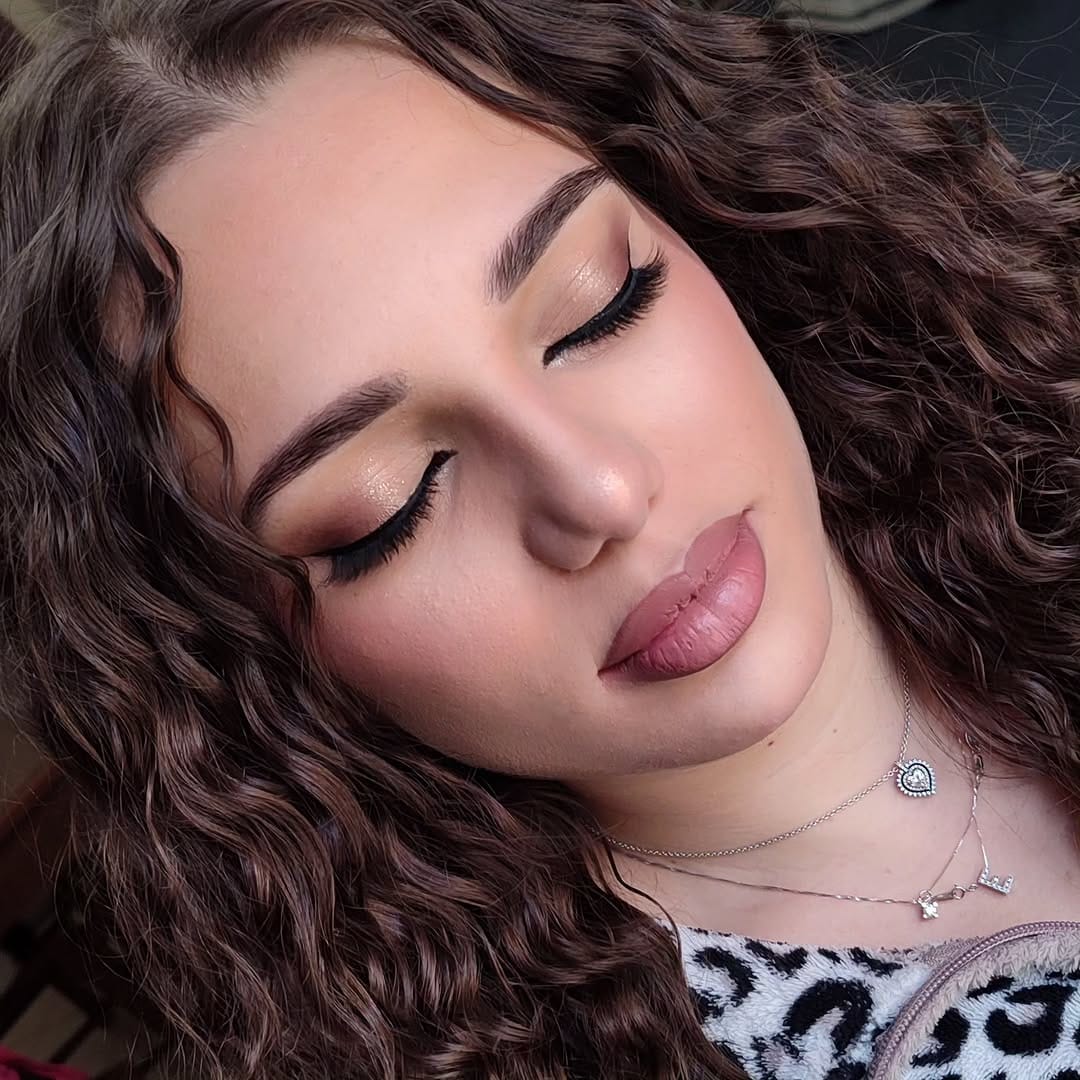 Post 5 by luisa palmeri / bride make up artist on Instagram (image)
