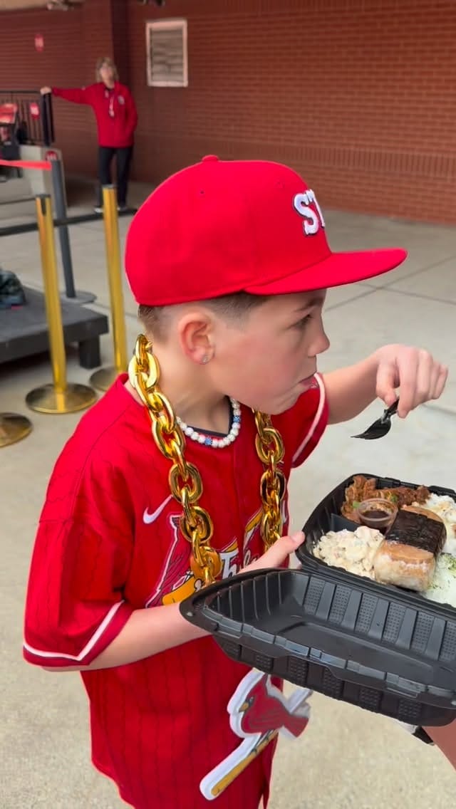 Post 10 by Kanoa's Hawaiian Grill on Instagram (video)