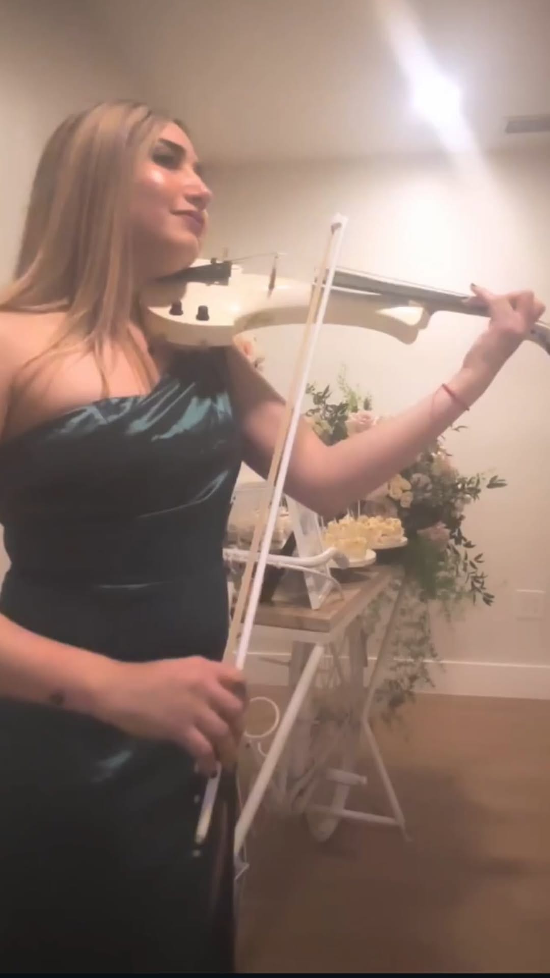 Post 2 by Laura Quintana on Instagram (video)