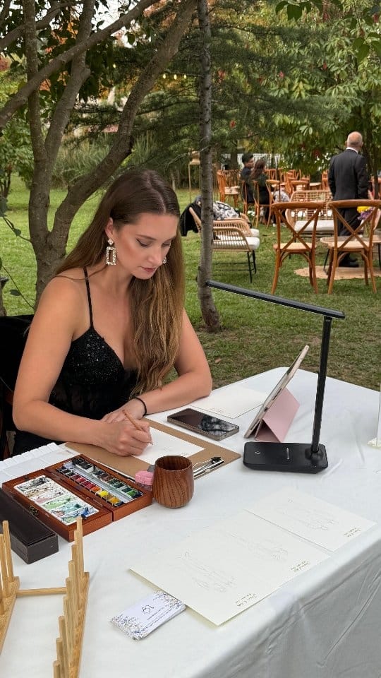 Post 6 by Elisa Neumann on Instagram (video)