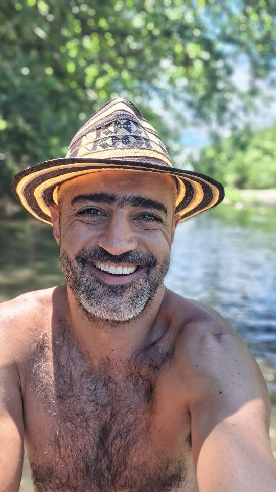 Post 2 by Gregorio Uribe on Instagram (video)