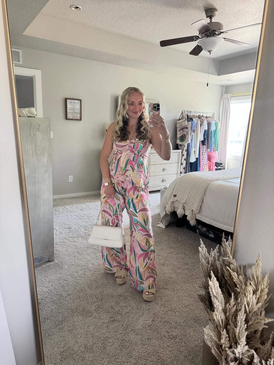 Post 2 by Nicole Escher | Midwest Lifestyle & Fashion on Instagram (carousel)