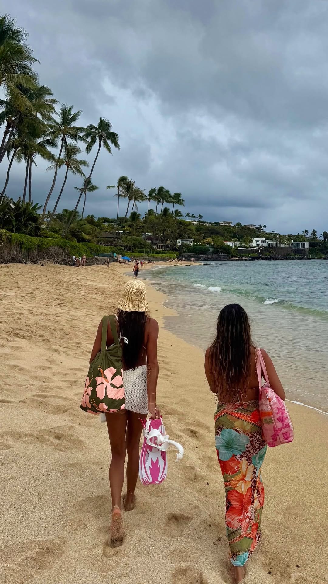 Post 10 by Ronni Rae 🌺 OC/LA Content Creator on Instagram (video)