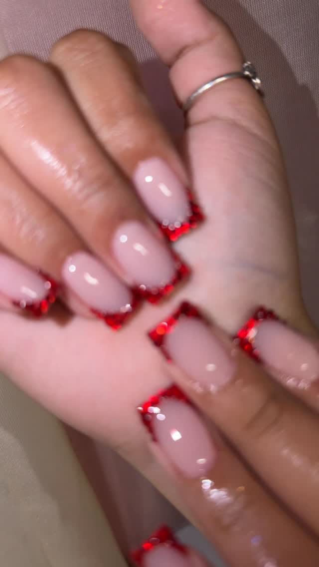 Post 1 by 🐆🌺 on Instagram (video)