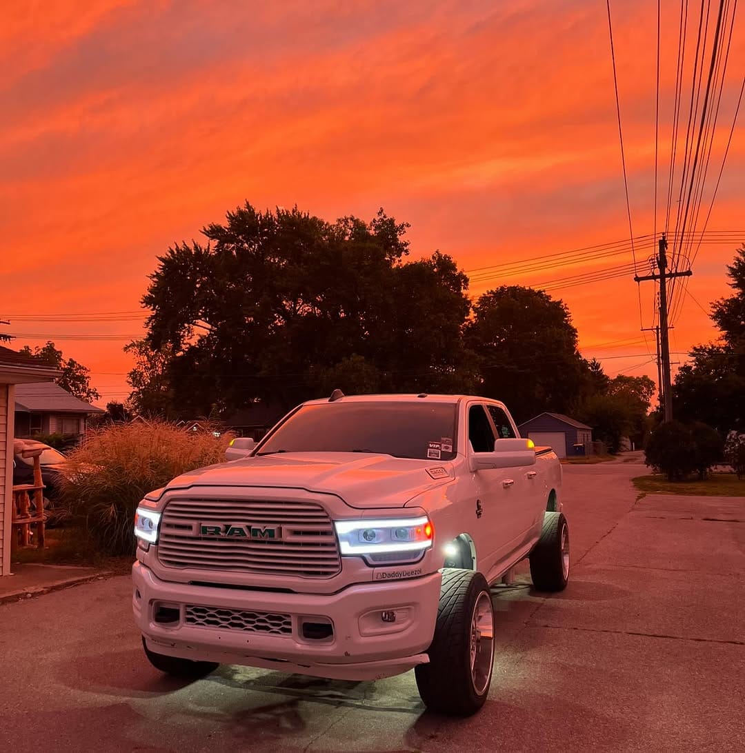 Post 8 by Chris Laws on Instagram (image)