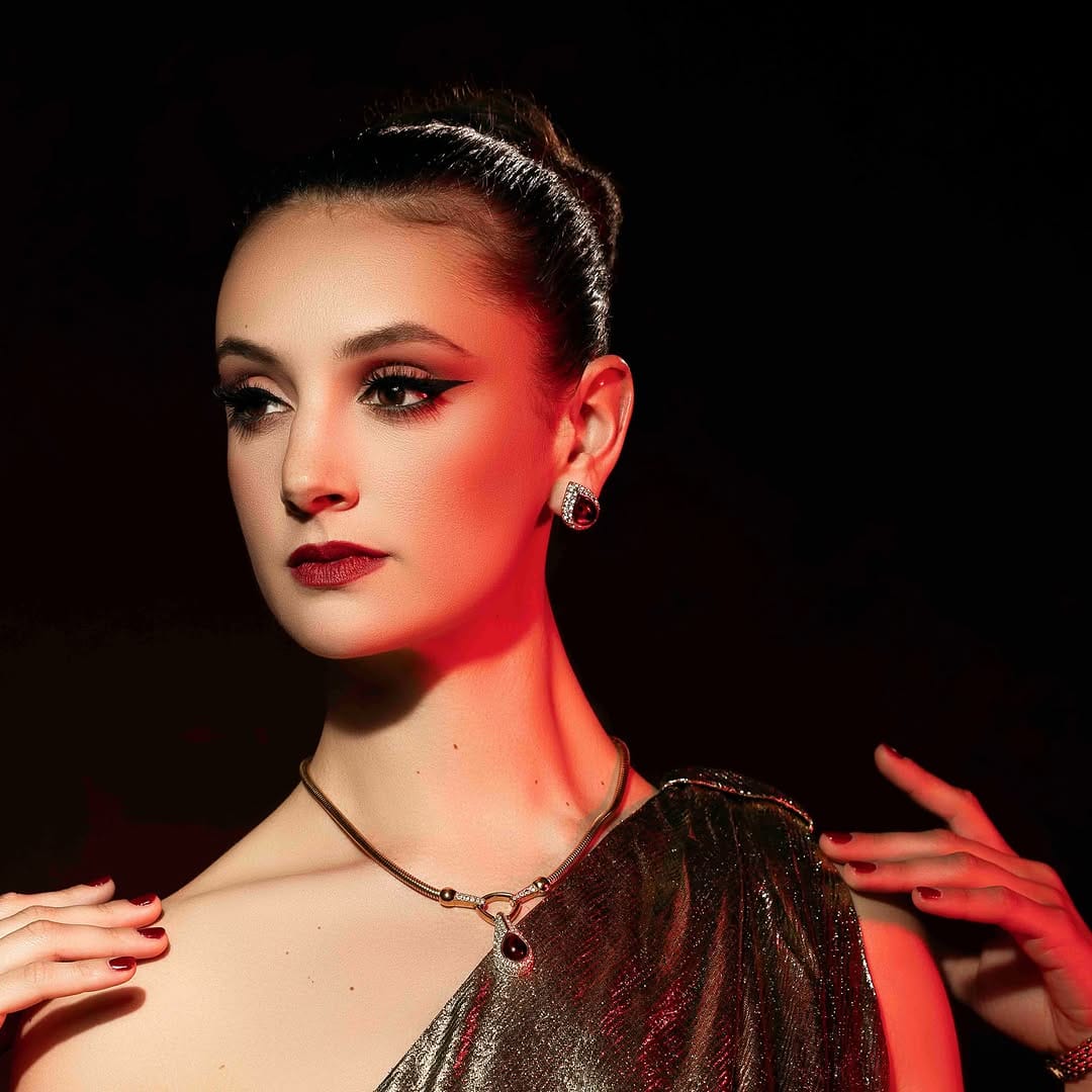 Post 5 by Secret Follies | École de Danse Cabaret & Burlesque on Instagram (image)