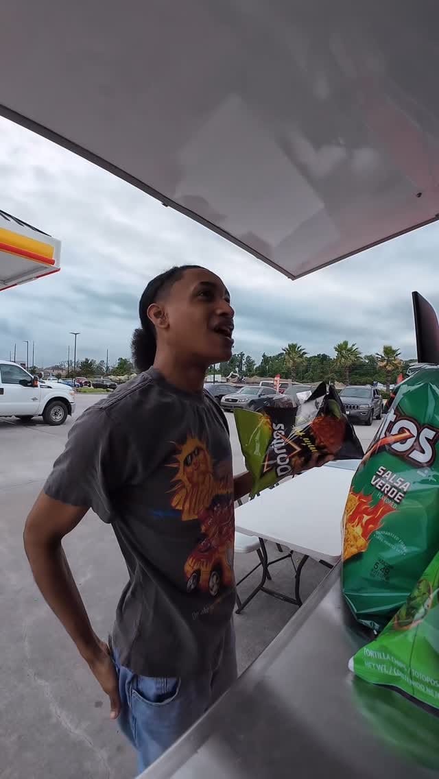 Post 5 by Krave Kitchen on Instagram (video)