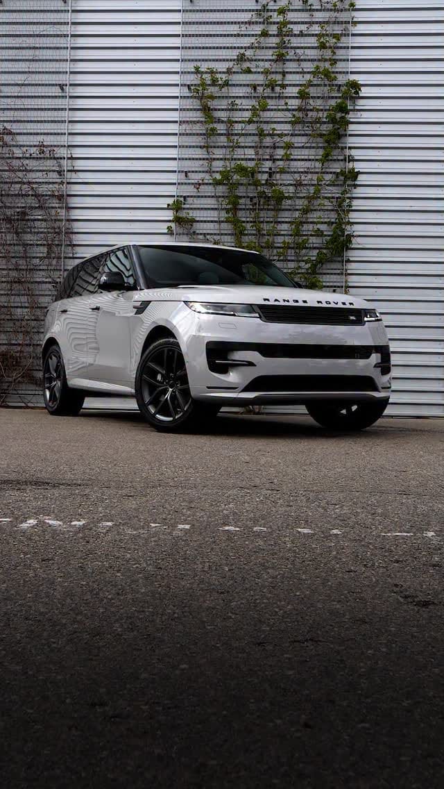 Post 6 by Land Rover Flatirons on Instagram (video)