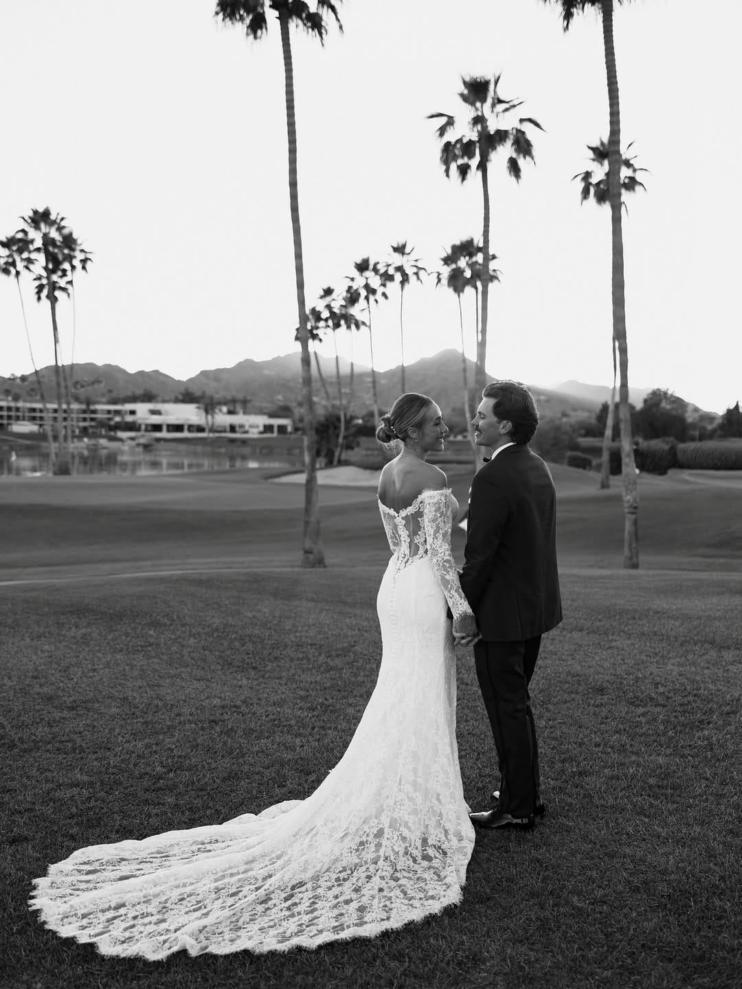 Post 2 by ARIZONA x BOSTON x TRAVEL WEDDING PHOTOGRAPHER on Instagram (carousel)